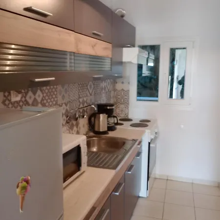 Irida Apartments Nea Skioni Exterior photo