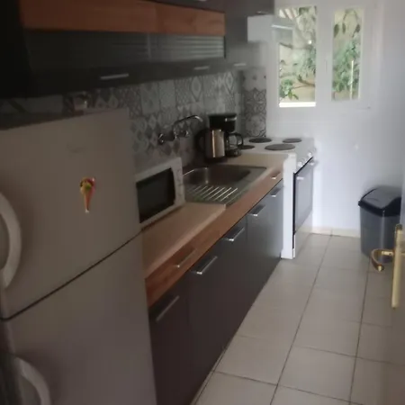 Irida Apartments Nea Skioni Room photo
