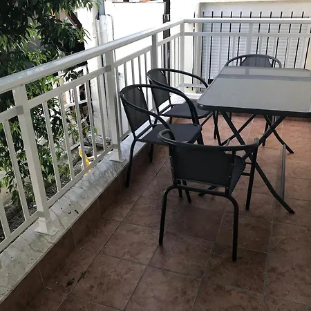 Irida Apartments Nea Skioni Room photo