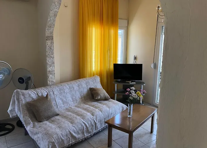 Irida Apartments
