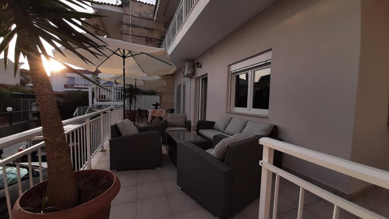 Apartment Irida Nea Skioni