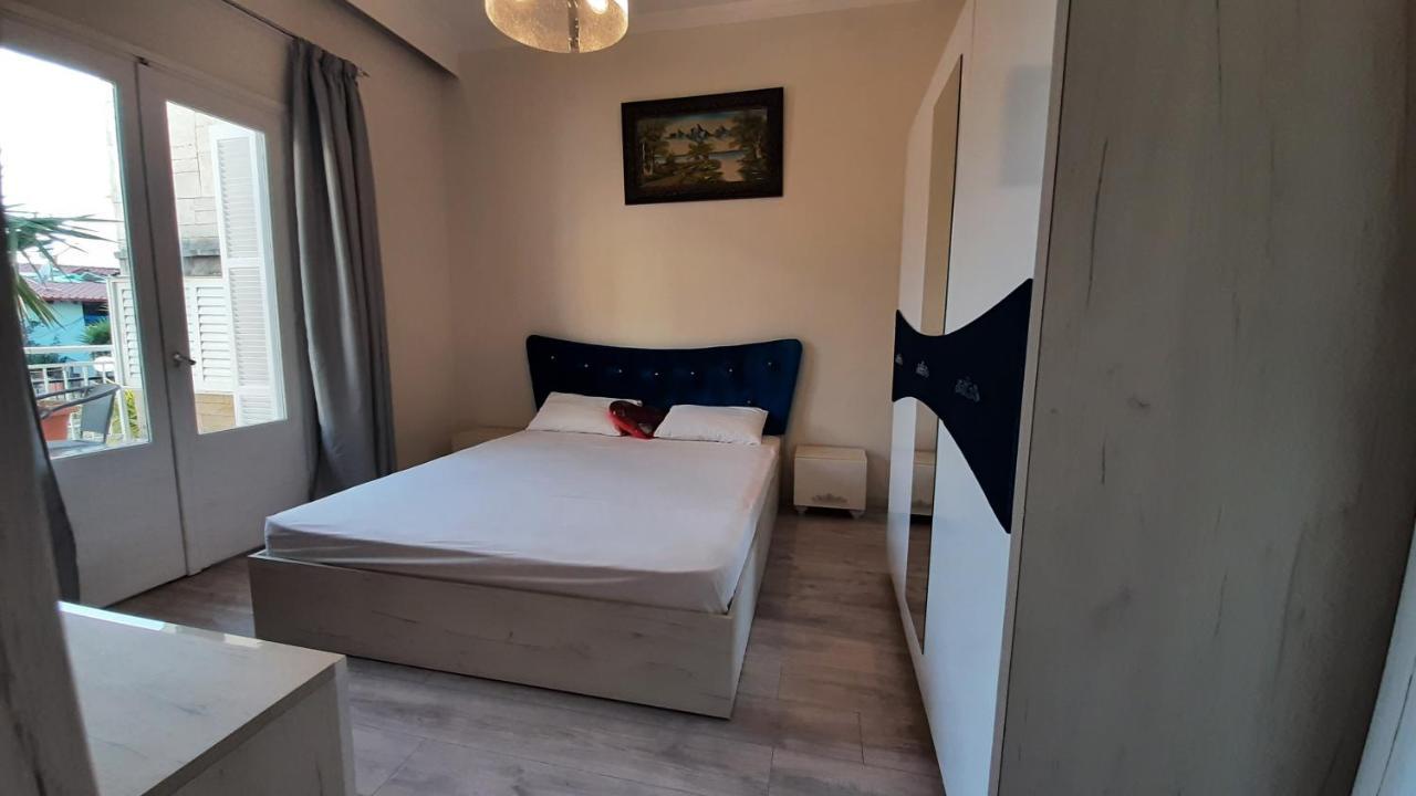 Apartment Irida *